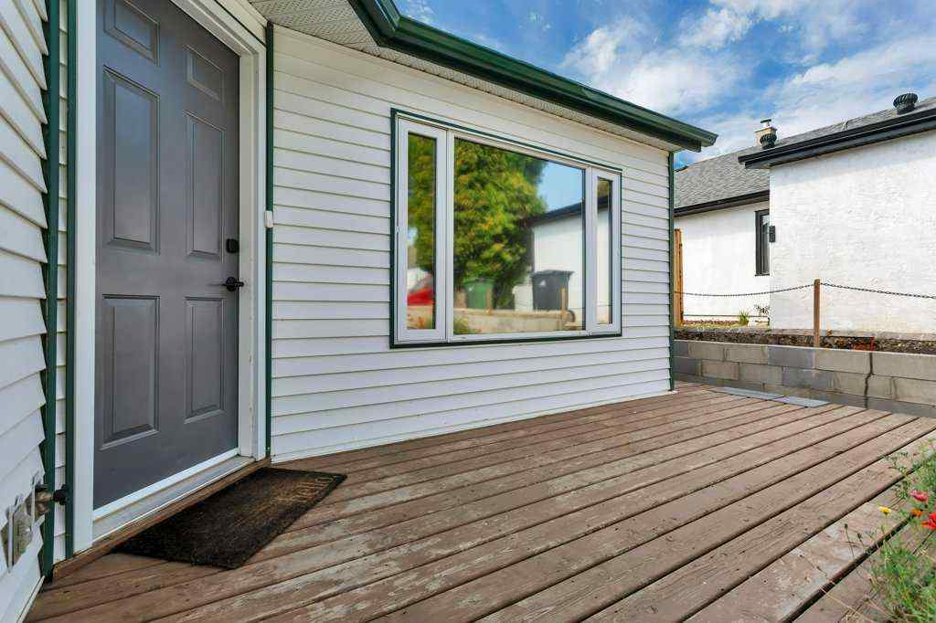 MLS® A2256902 - 5009 54 Avenue  in Central Ponoka Ponoka, Residential