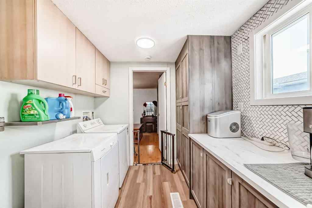 MLS® A2256903 - 17 Burroughs Place NE in Monterey Park Calgary, Mobile