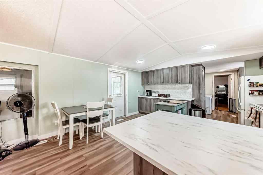 MLS® A2256903 - 17 Burroughs Place NE in Monterey Park Calgary, Mobile