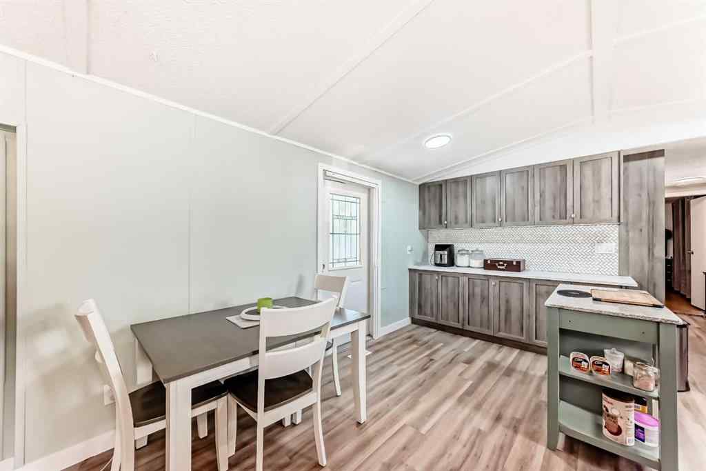 MLS® A2256903 - 17 Burroughs Place NE in Monterey Park Calgary, Mobile