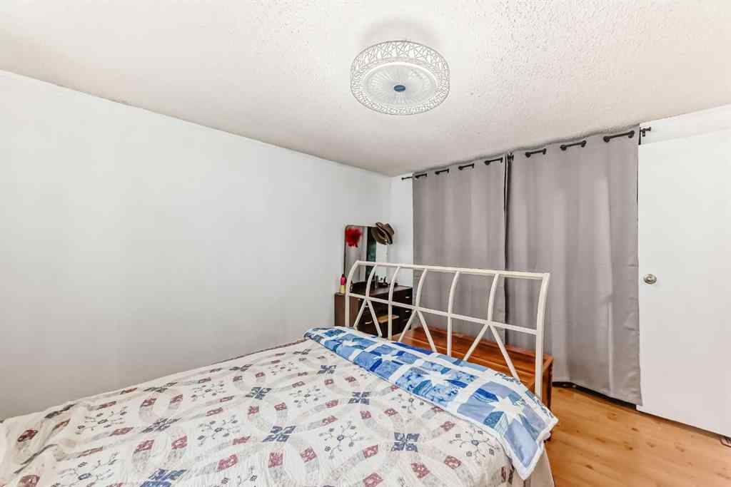 MLS® A2256903 - 17 Burroughs Place NE in Monterey Park Calgary, Mobile