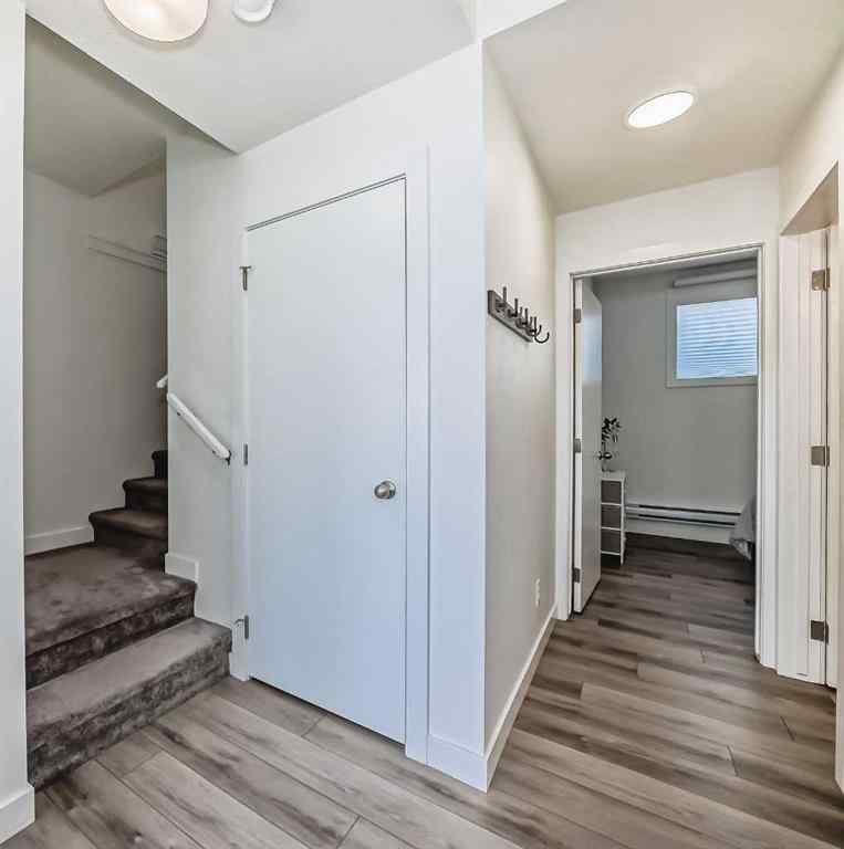 MLS® A2256905 - 35 Spring Creek Common SW in Springbank Hill Calgary, Residential