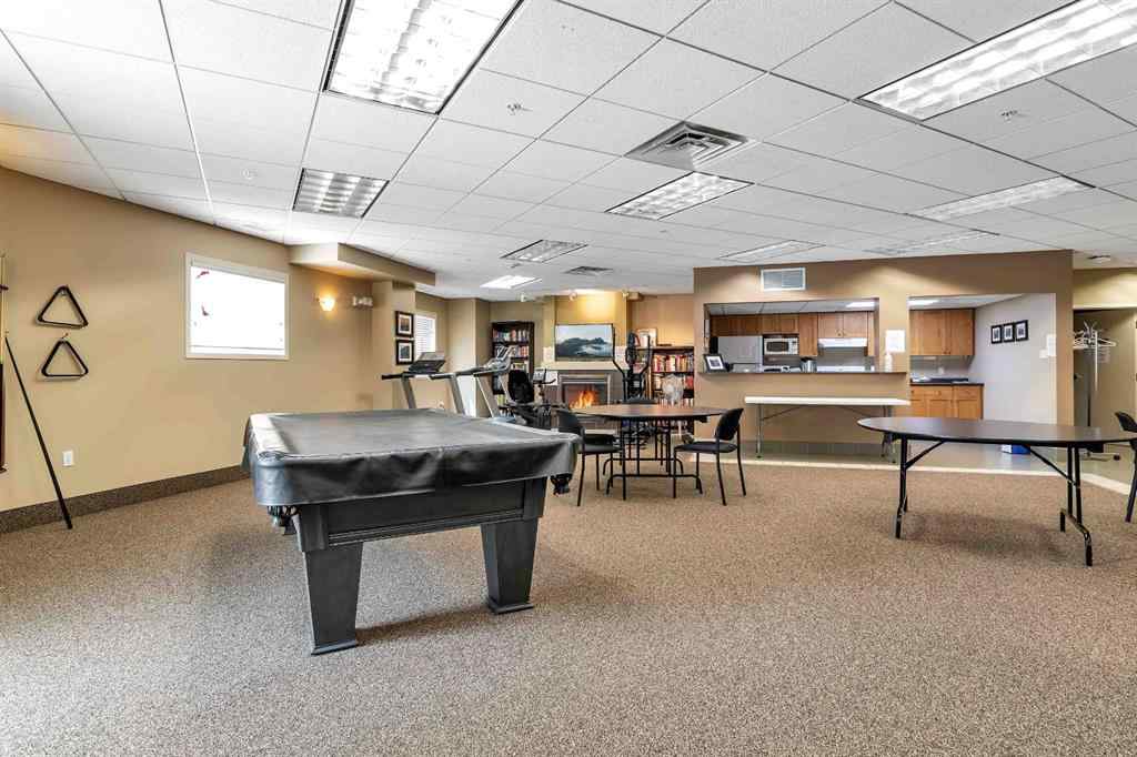 MLS® A2256906 - Unit #210 194 Sunrise Circle SW in SW Southridge Medicine Hat, Residential