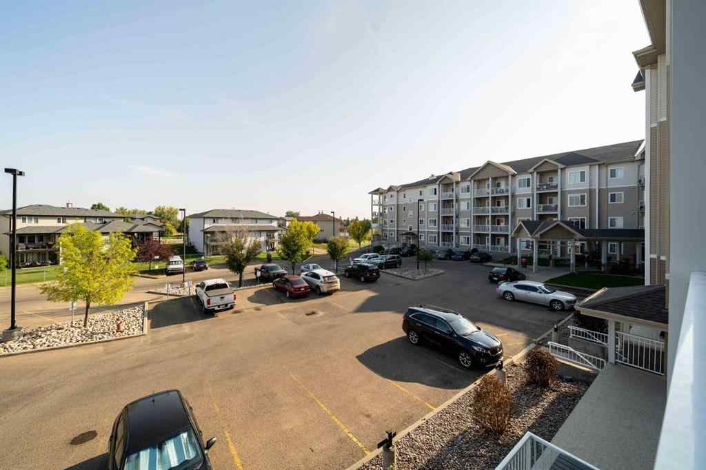 MLS® A2256906 - Unit #210 194 Sunrise Circle SW in SW Southridge Medicine Hat, Residential