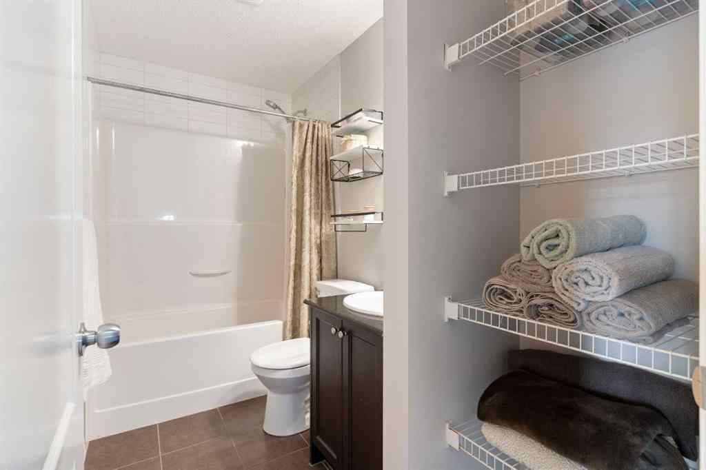 MLS® A2256908 - 37 Legacy Gate SE in Legacy Calgary, Residential