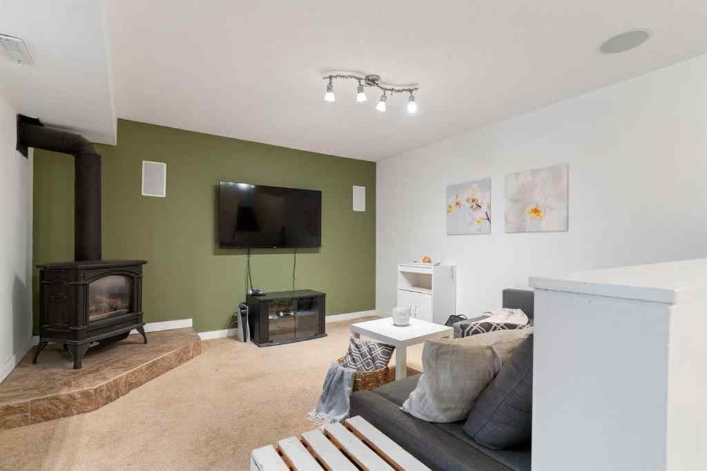 MLS® A2256908 - 37 Legacy Gate SE in Legacy Calgary, Residential