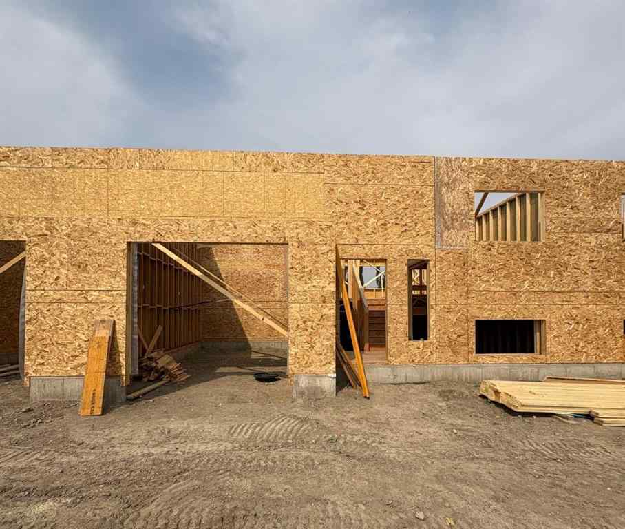 MLS® A2256909 - 425 Meadowlark Way  in NONE Vulcan, Residential