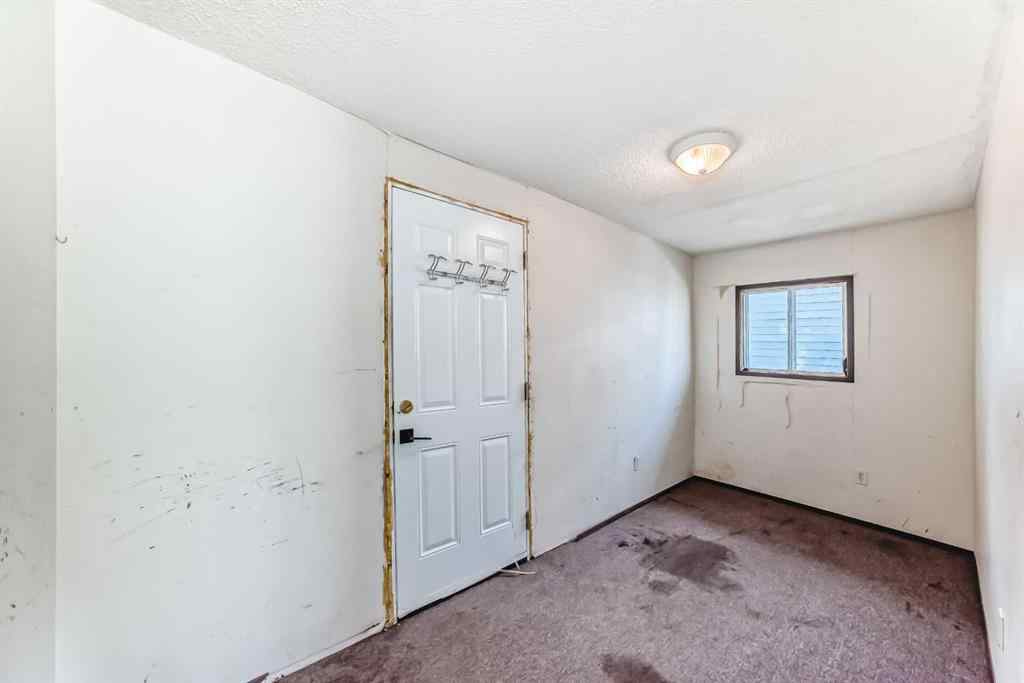 MLS® A2256912 - 100 Spring Haven Close SE in Big Springs Airdrie, Residential