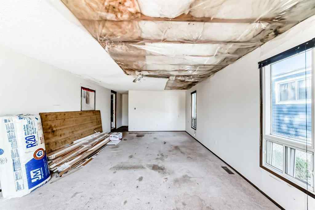 MLS® A2256912 - 100 Spring Haven Close SE in Big Springs Airdrie, Residential