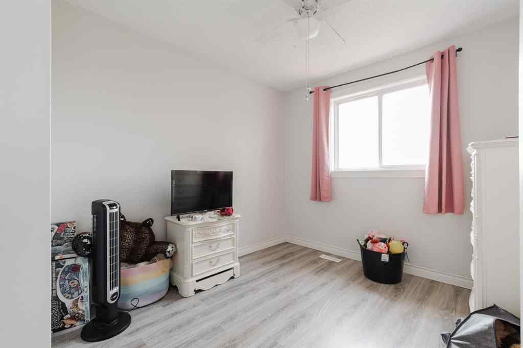 MLS® A2256914 - 151B DICKINS   in Dickinsfield Fort McMurray, Residential