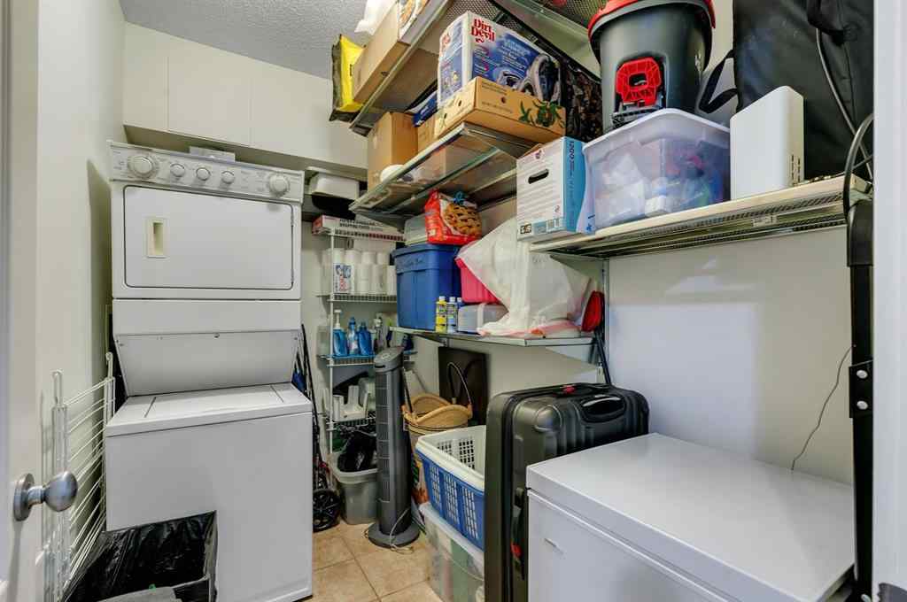 MLS® A2256919 - Unit #202 10 Discovery Ridge Close SW in Discovery Ridge Calgary, Residential