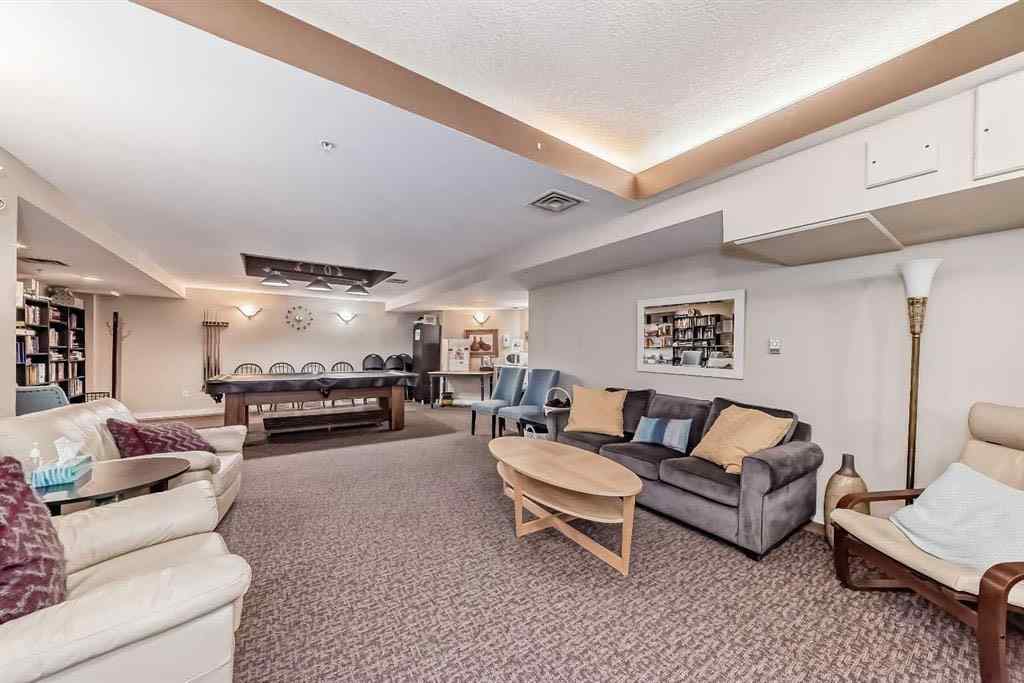 MLS® A2256919 - Unit #202 10 Discovery Ridge Close SW in Discovery Ridge Calgary, Residential