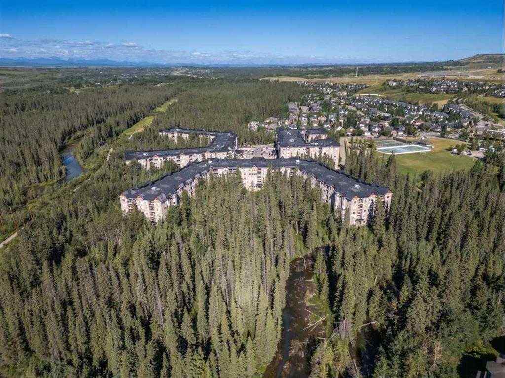 MLS® A2256919 - Unit #202 10 Discovery Ridge Close SW in Discovery Ridge Calgary, Residential