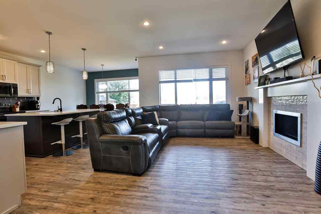 MLS® A2256920 - 4325 40 Avenue S in Southgate Lethbridge, Residential