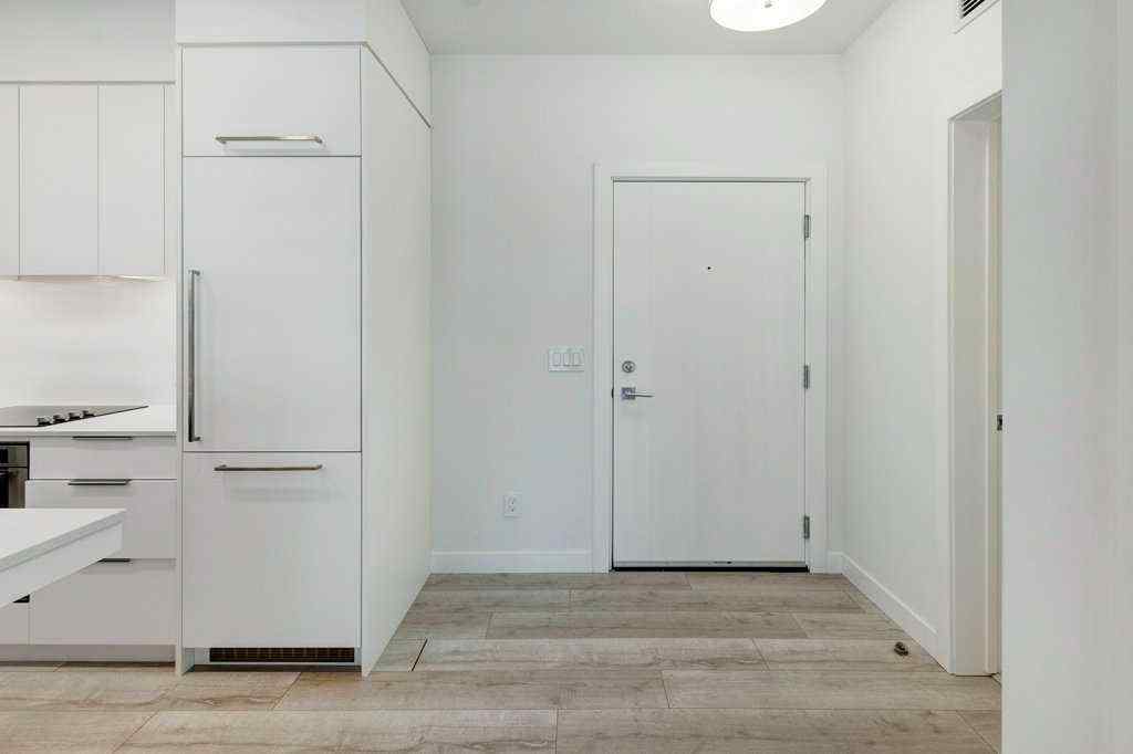 MLS® A2256926 - Unit #206 3130 Thirsk Street NW in University District Calgary, Residential