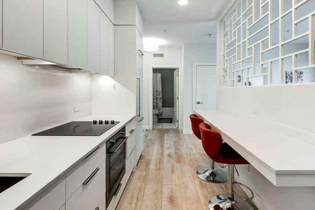 MLS® A2256926 - Unit #206 3130 Thirsk Street NW in University District Calgary, Residential
