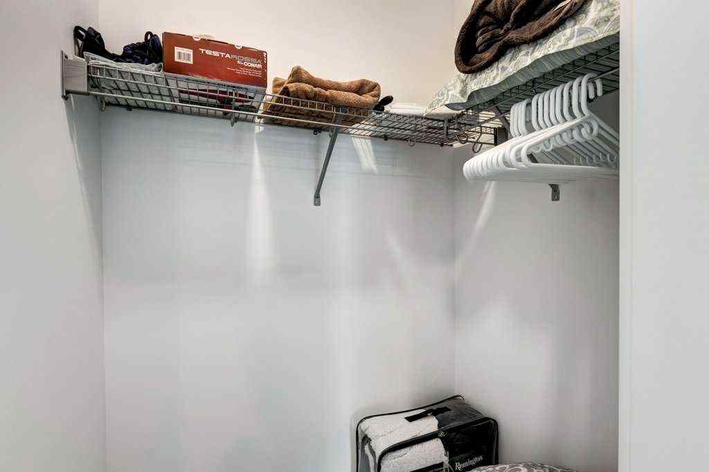 MLS® A2256926 - Unit #206 3130 Thirsk Street NW in University District Calgary, Residential