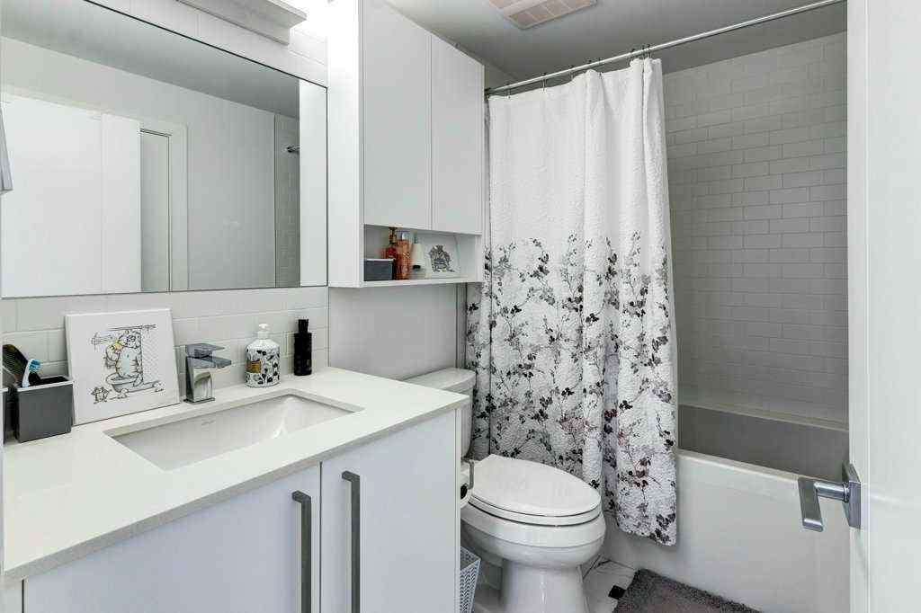 MLS® A2256926 - Unit #206 3130 Thirsk Street NW in University District Calgary, Residential