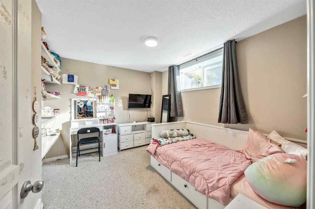 MLS® A2256927 - 1607 Sunshine Close SE in Sunshine Meadow High River, Residential