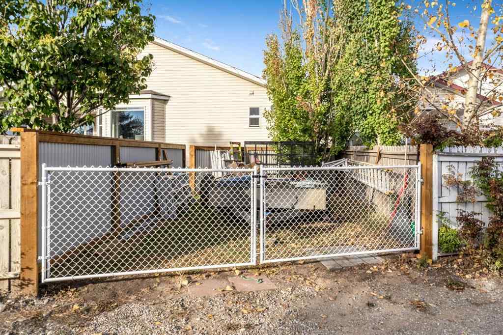 MLS&reg; # A2256927 - 1607 Sunshine Close SE in Sunshine Meadow High River, Residential Open Houses