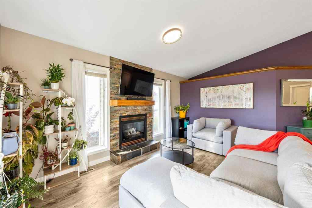MLS® A2256927 - 1607 Sunshine Close SE in Sunshine Meadow High River, Residential