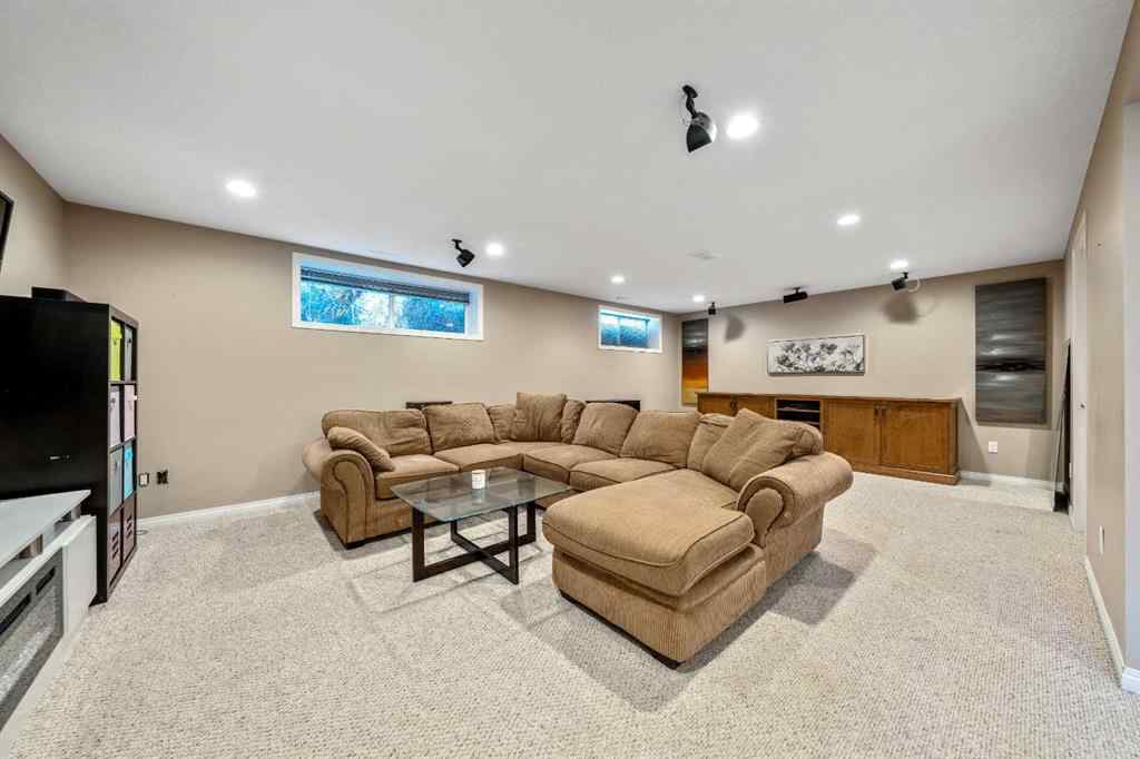 MLS® A2256927 - 1607 Sunshine Close SE in Sunshine Meadow High River, Residential