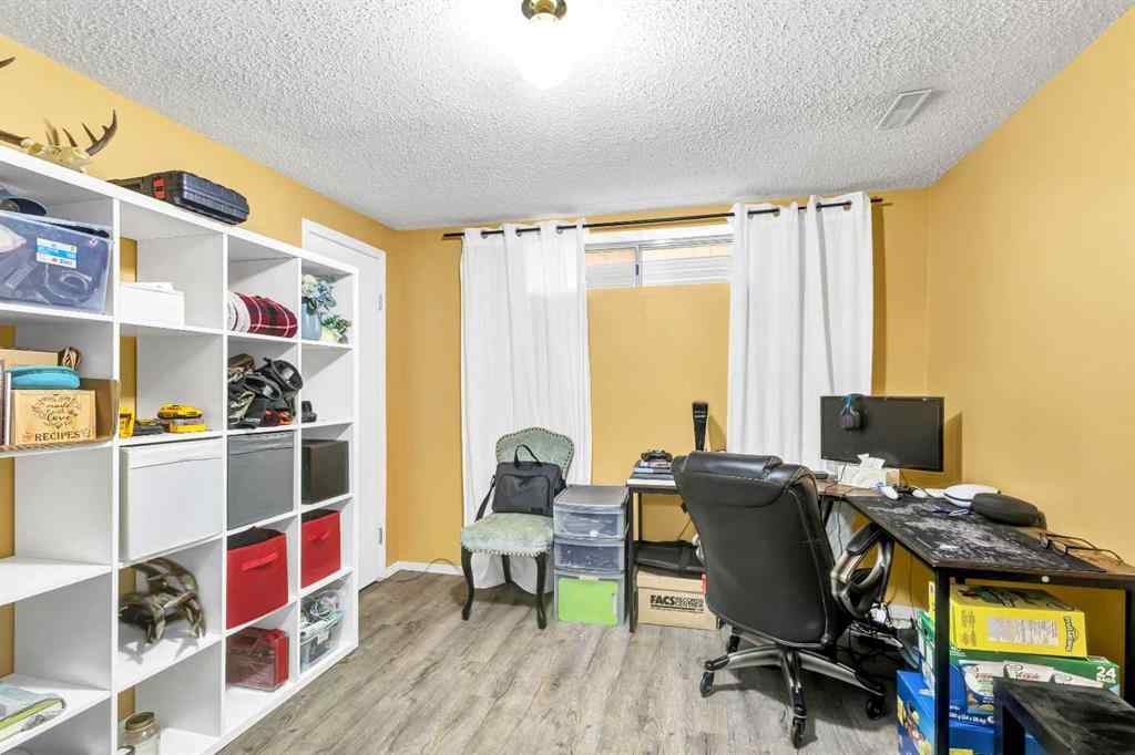 MLS® A2256931 - 101 Sundown Way SE in Sundance Calgary, Residential
