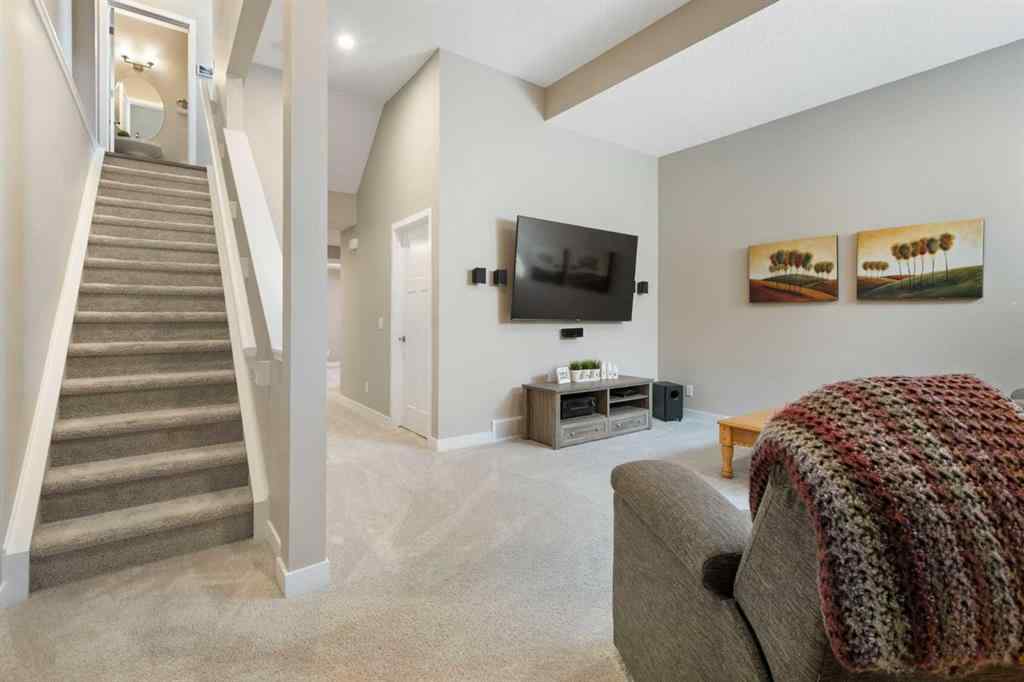 MLS® A2256933 - 272 Sundown Road  in Sunset Ridge Cochrane, Residential