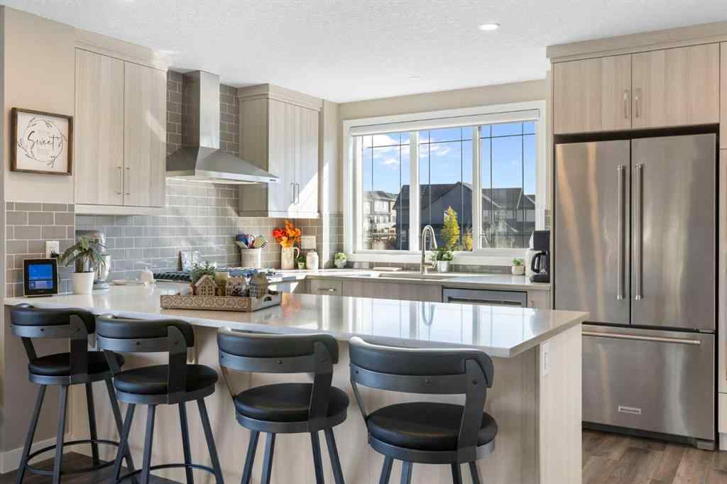 MLS® A2256933 - 272 Sundown Road  in Sunset Ridge Cochrane, Residential