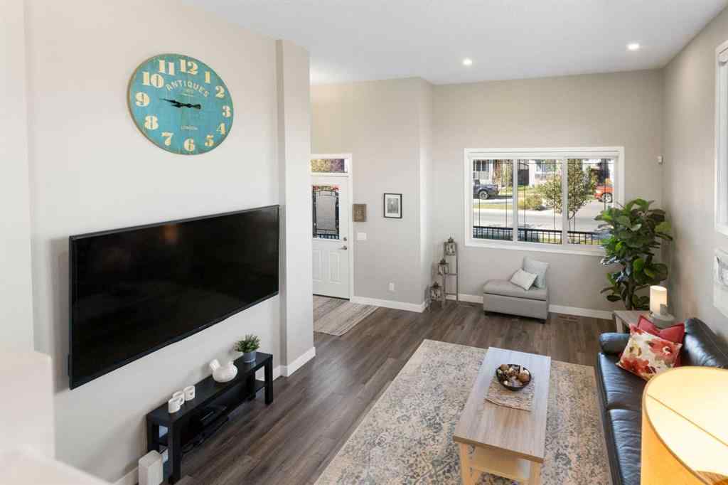 MLS® A2256933 - 272 Sundown Road  in Sunset Ridge Cochrane, Residential
