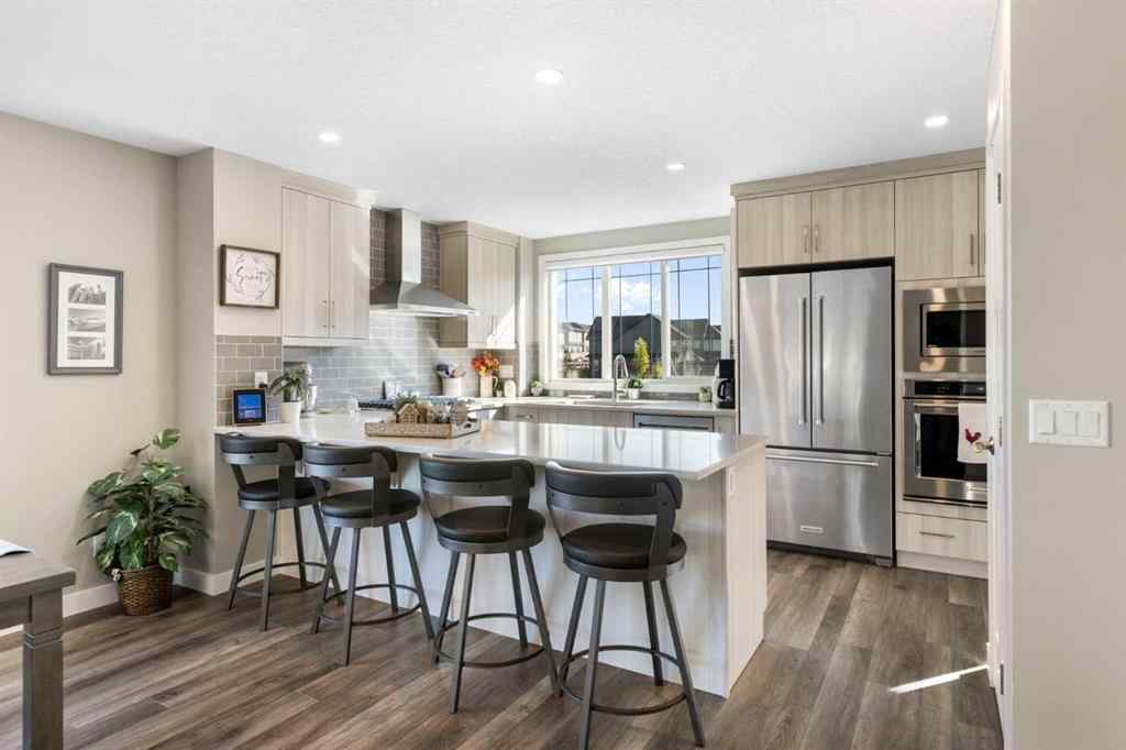MLS® A2256933 - 272 Sundown Road  in Sunset Ridge Cochrane, Residential