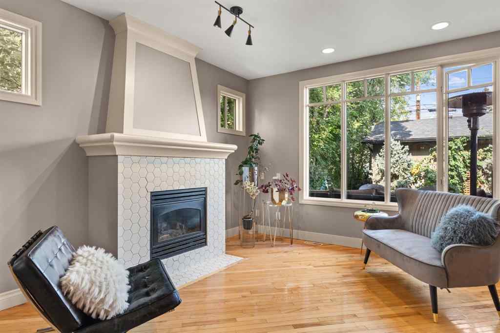 MLS® #A2256934 - 904 23 Avenue NW in Mount Pleasant Calgary, Residential Open Houses