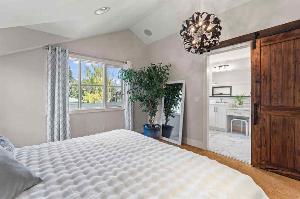 MLS® #A2256934 - 904 23 Avenue NW in Mount Pleasant Calgary, Residential Open Houses