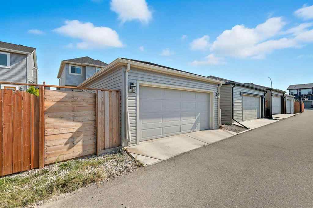 MLS® A2256936 - 443 Hillcrest Manor SW in Hillcrest Airdrie, Residential