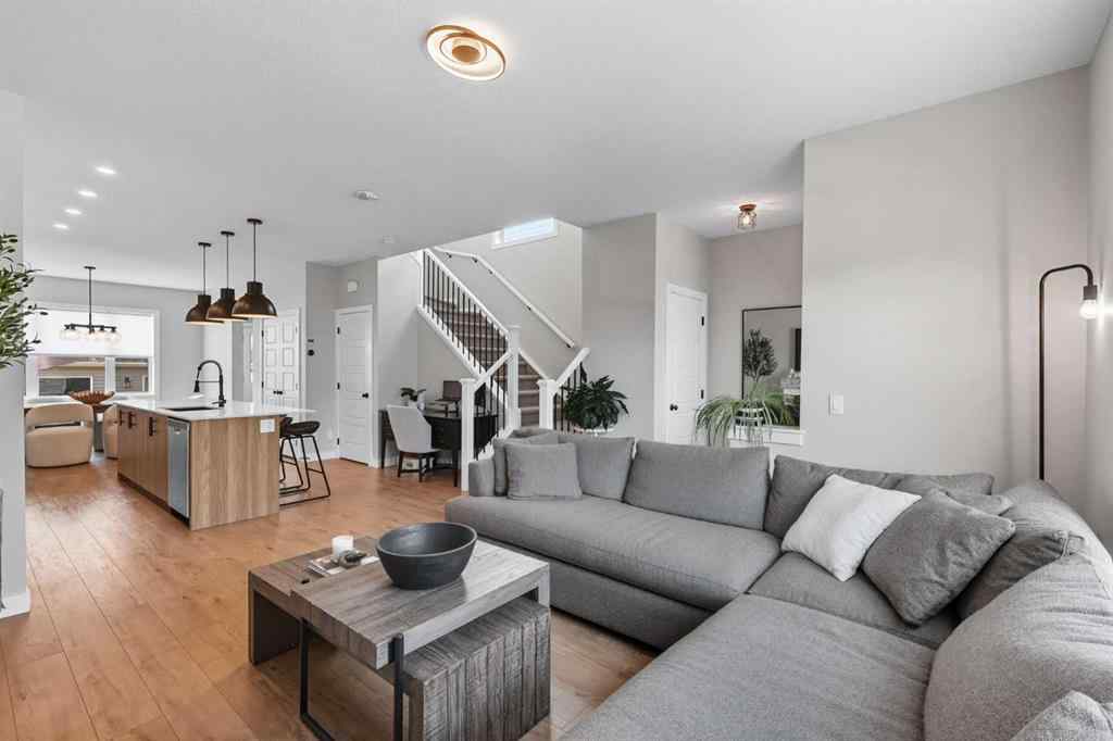 MLS® A2256936 - 443 Hillcrest Manor SW in Hillcrest Airdrie, Residential