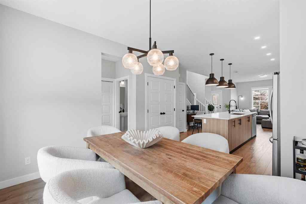 MLS® A2256936 - 443 Hillcrest Manor SW in Hillcrest Airdrie, Residential