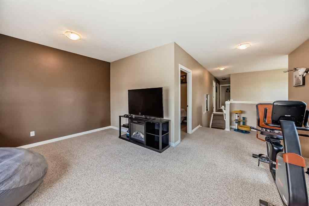 MLS® A2256937 - 23 Rockyspring Green NW in Rocky Ridge Calgary, Residential