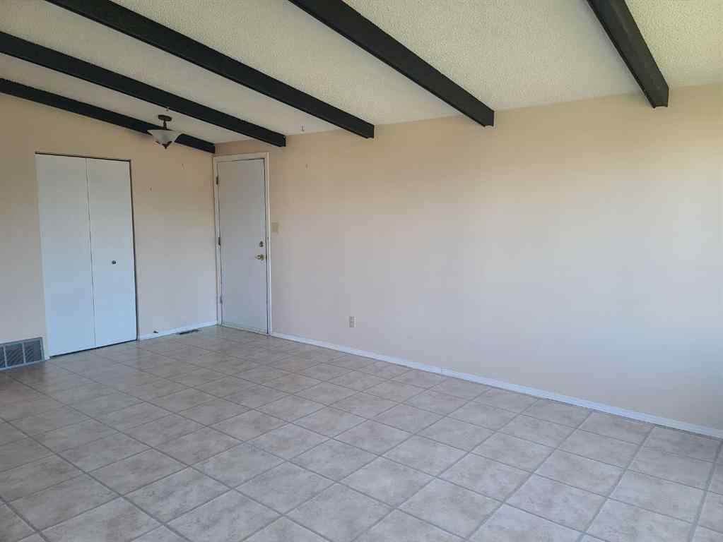 MLS® A2256939 - 411 4th Street  in NONE McLennan, Residential