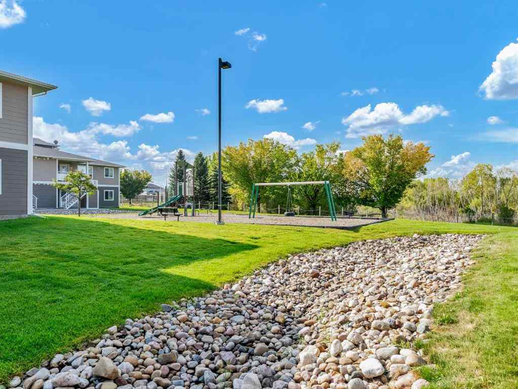 MLS® A2256952 - 349 Southlands Pointe SE in Southland Medicine Hat, Residential