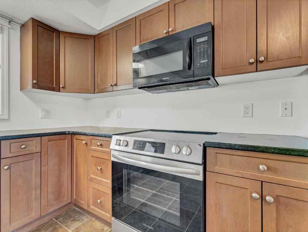 MLS® A2256952 - 349 Southlands Pointe SE in Southland Medicine Hat, Residential