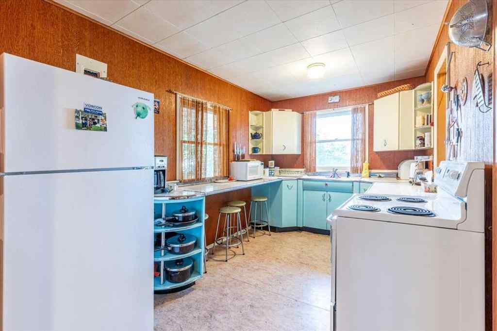 MLS® A2256957 - 60 Beach Avenue  in NONE Itaska Beach, Residential