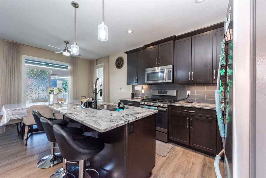 MLS® A2256960 - 287 Baywater Way SW in Bayside Airdrie, Residential