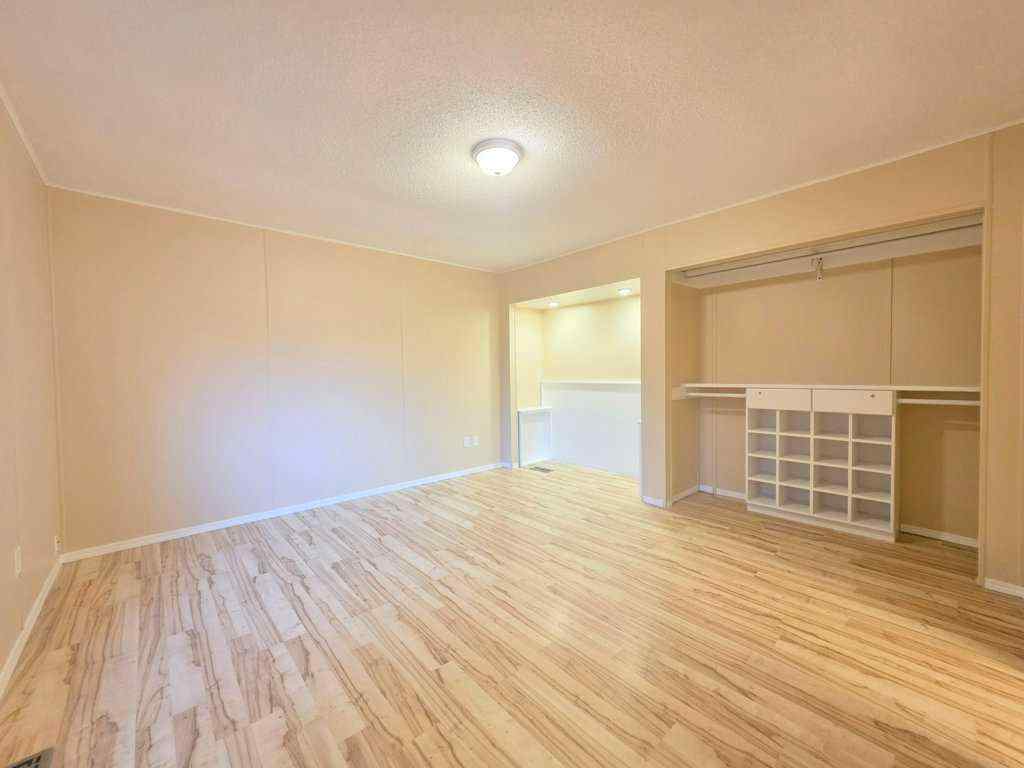 MLS® A2256963 - 137 8 Street SW in NONE Slave Lake, Residential