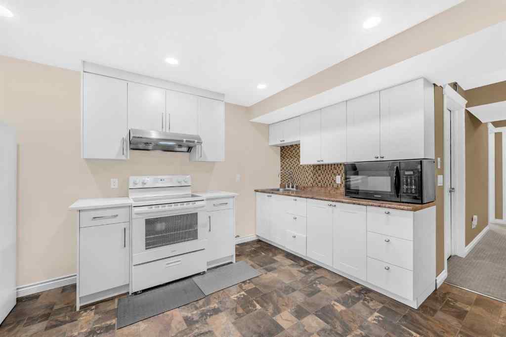 MLS® A2256968 - 2407 Kingsland View SE in Kings Heights Airdrie, Residential