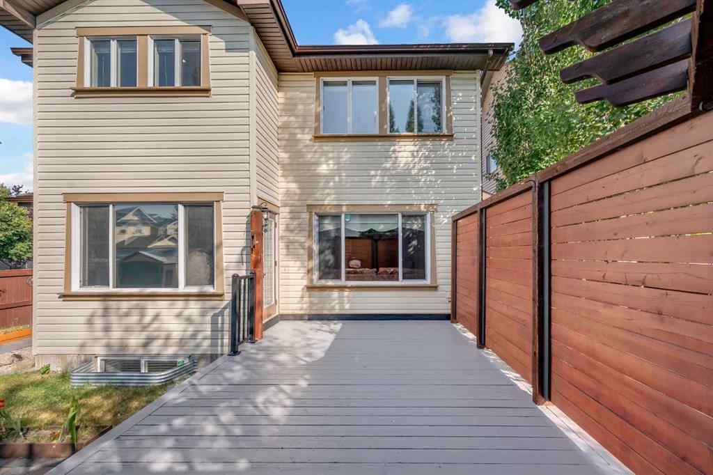 MLS® A2256968 - 2407 Kingsland View SE in Kings Heights Airdrie, Residential