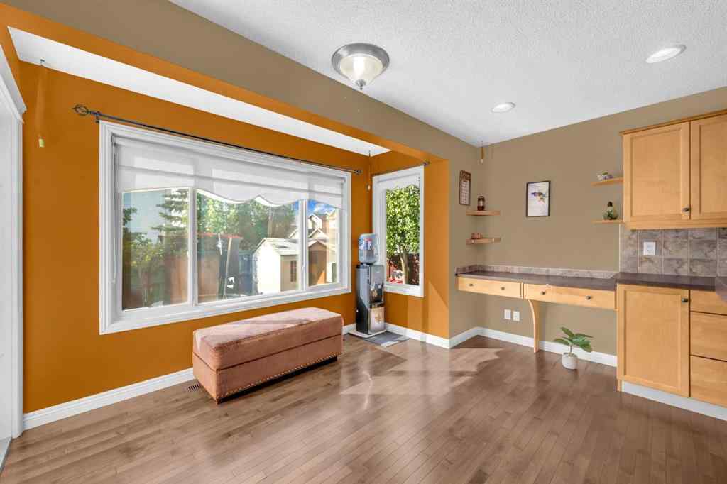 MLS® A2256968 - 2407 Kingsland View SE in Kings Heights Airdrie, Residential