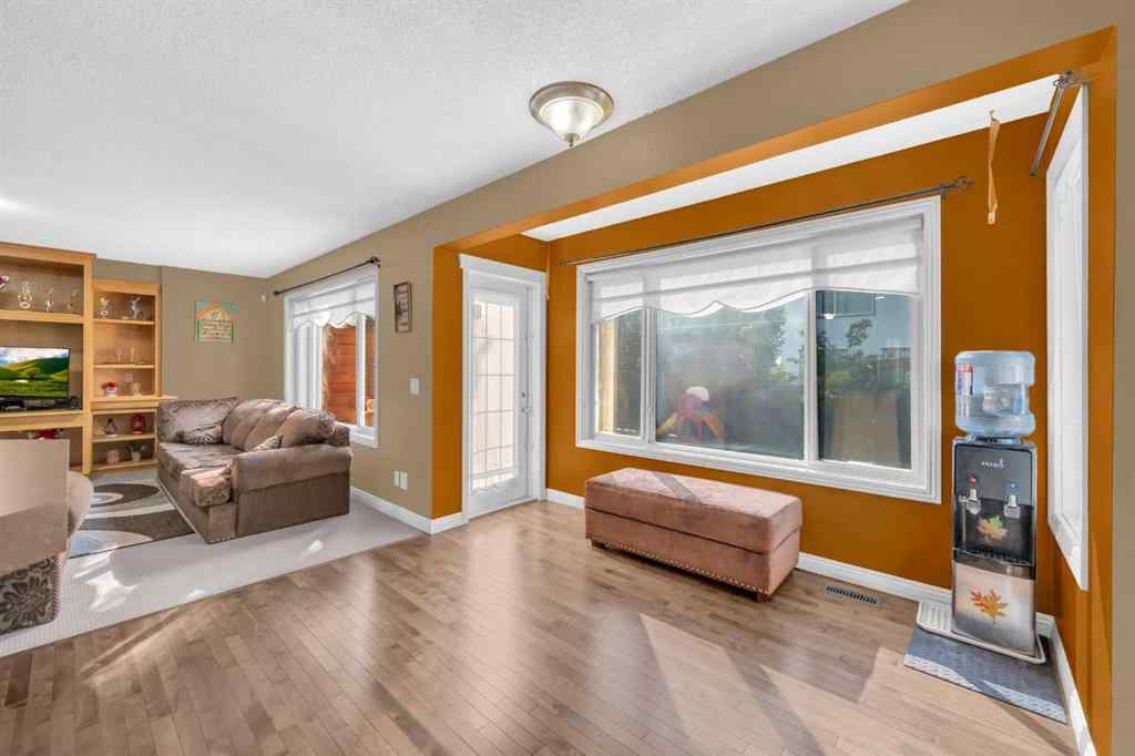 MLS® A2256968 - 2407 Kingsland View SE in Kings Heights Airdrie, Residential
