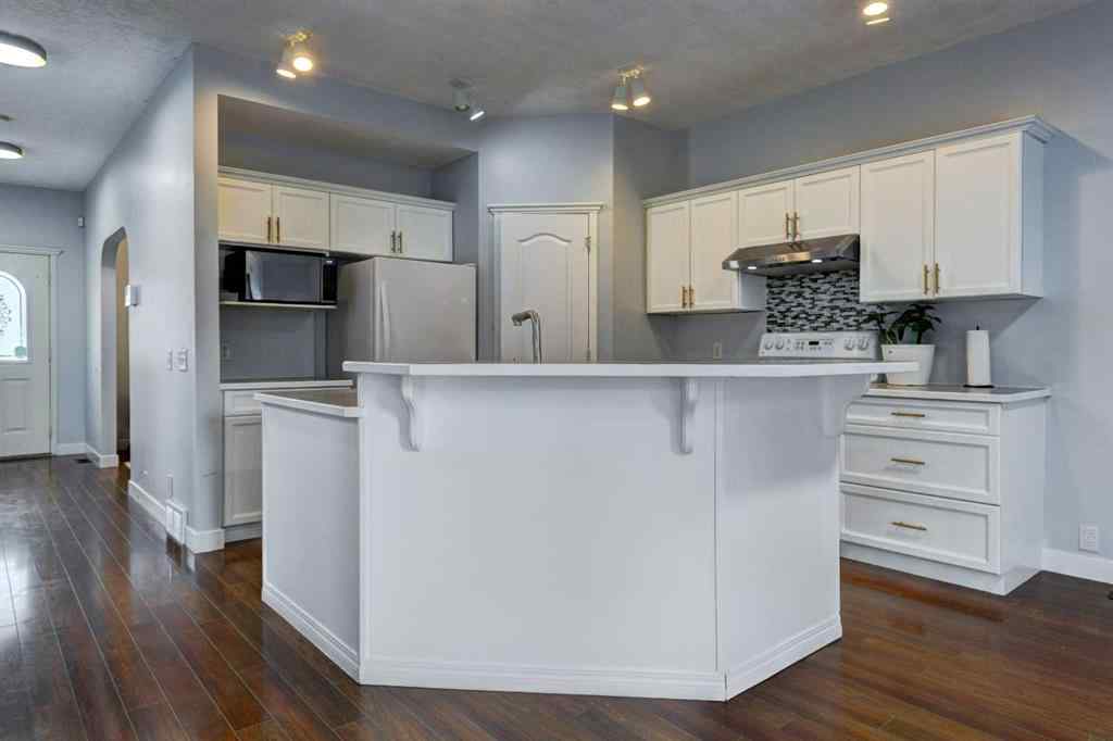 MLS® A2256969 - 162 Prestwick Landing SE in McKenzie Towne Calgary, Residential