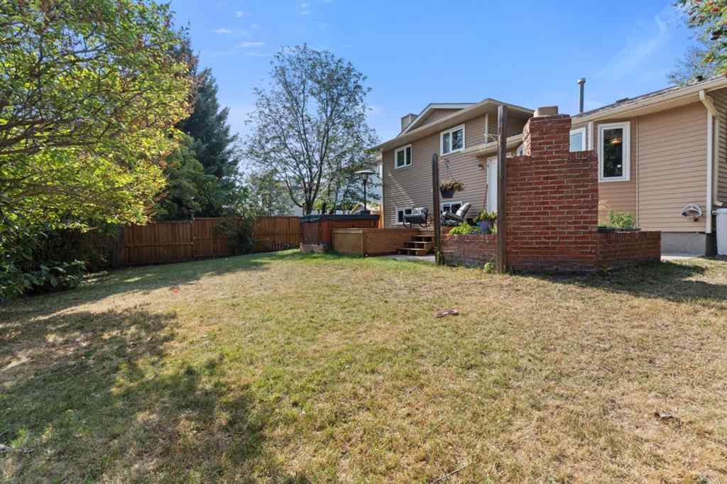 MLS® A2256970 - 107 Northlake Lane  in Northmount Wetaskiwin, Residential