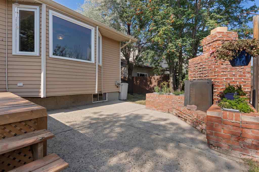 MLS® A2256970 - 107 Northlake Lane  in Northmount Wetaskiwin, Residential